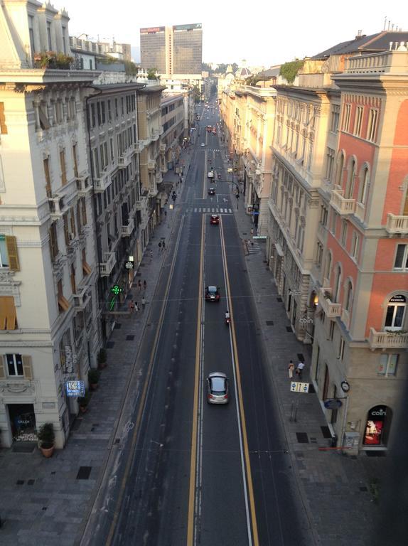 Appartamento In Centro Zona Fiera,Davanti Al Galliera Génova Exterior foto