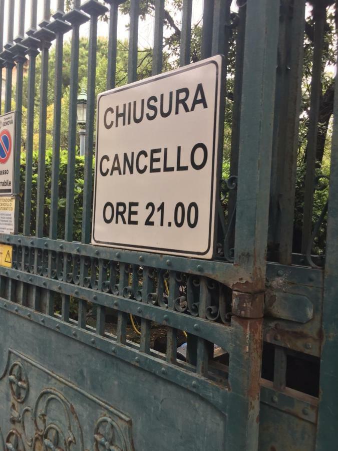 Appartamento In Centro Zona Fiera,Davanti Al Galliera Génova Exterior foto